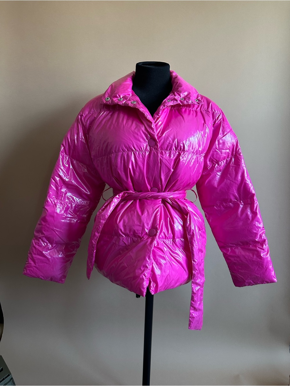 Who What Wear Women's Hot Pink Puffer Jacket With Waist Tie Size Small